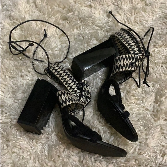 Zara lace up heel - Picture 3 of 6